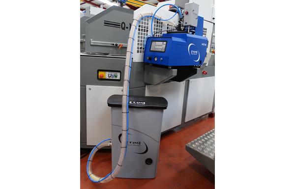 Automatic filling system for glue tank