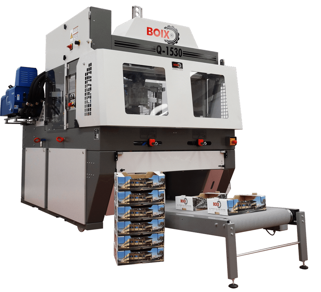 Q-1530 machine with conveyor belt and cardboard trays