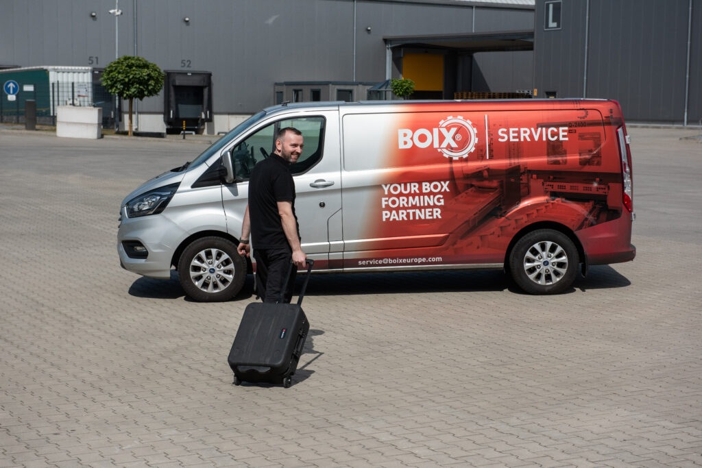 Boix technician on the way to provide service